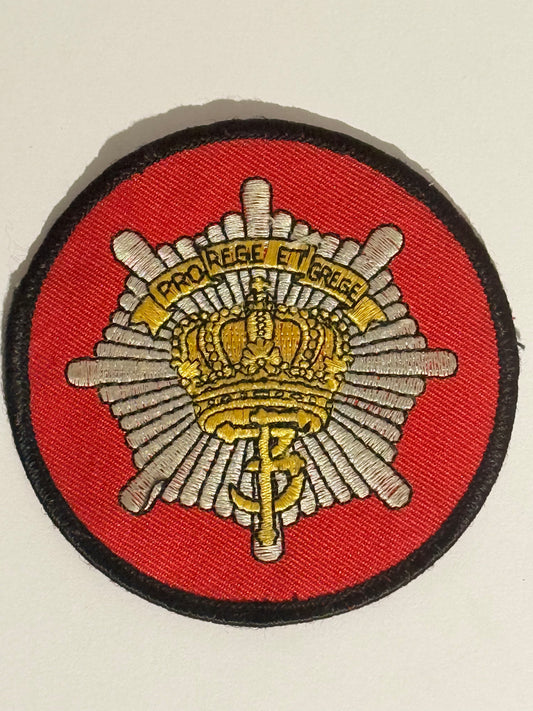 Den Kgl. Livgarde 1.Bataljon stofmærke.