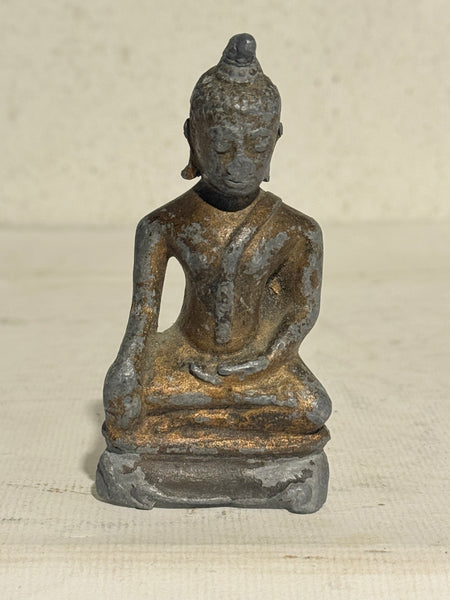 Antik Buddha i forgyldt metal, Kina, fra 1800 tallet