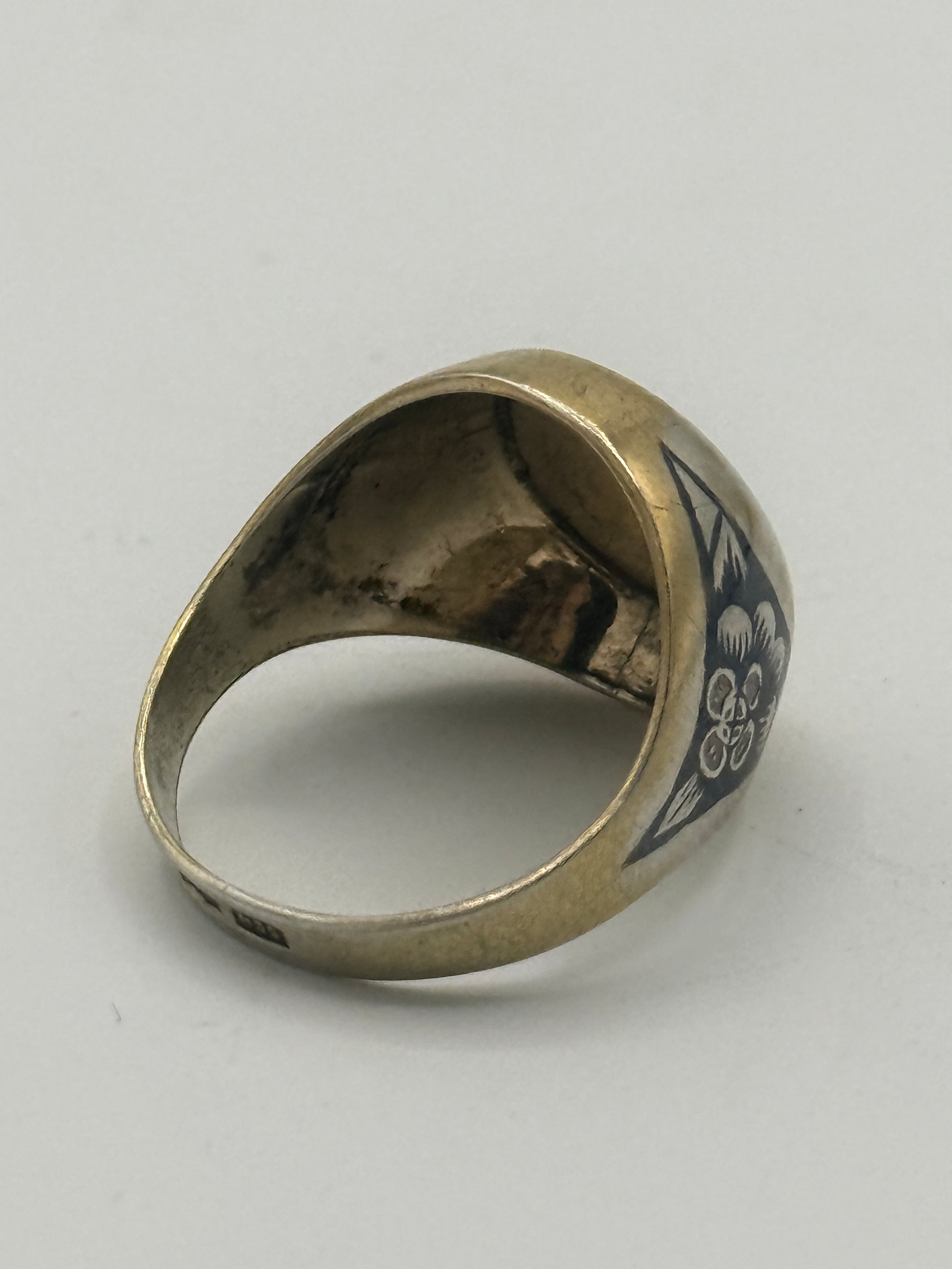 Vintage Niello forgyldt sølv signet ring. Midt 20.Årh
