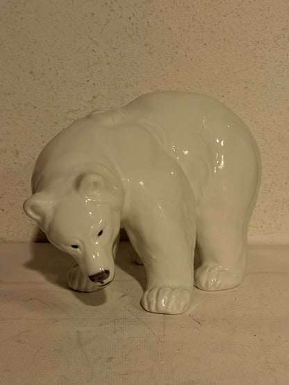 Knud Kyhn. Royal Copenhagen. Stående hvid bjørn, modelnr: 237