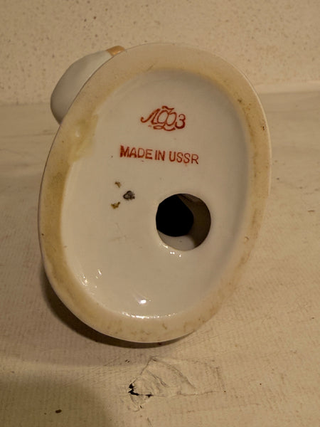 Lomonosov porcelænsfigur af Yakut pige. USSR.