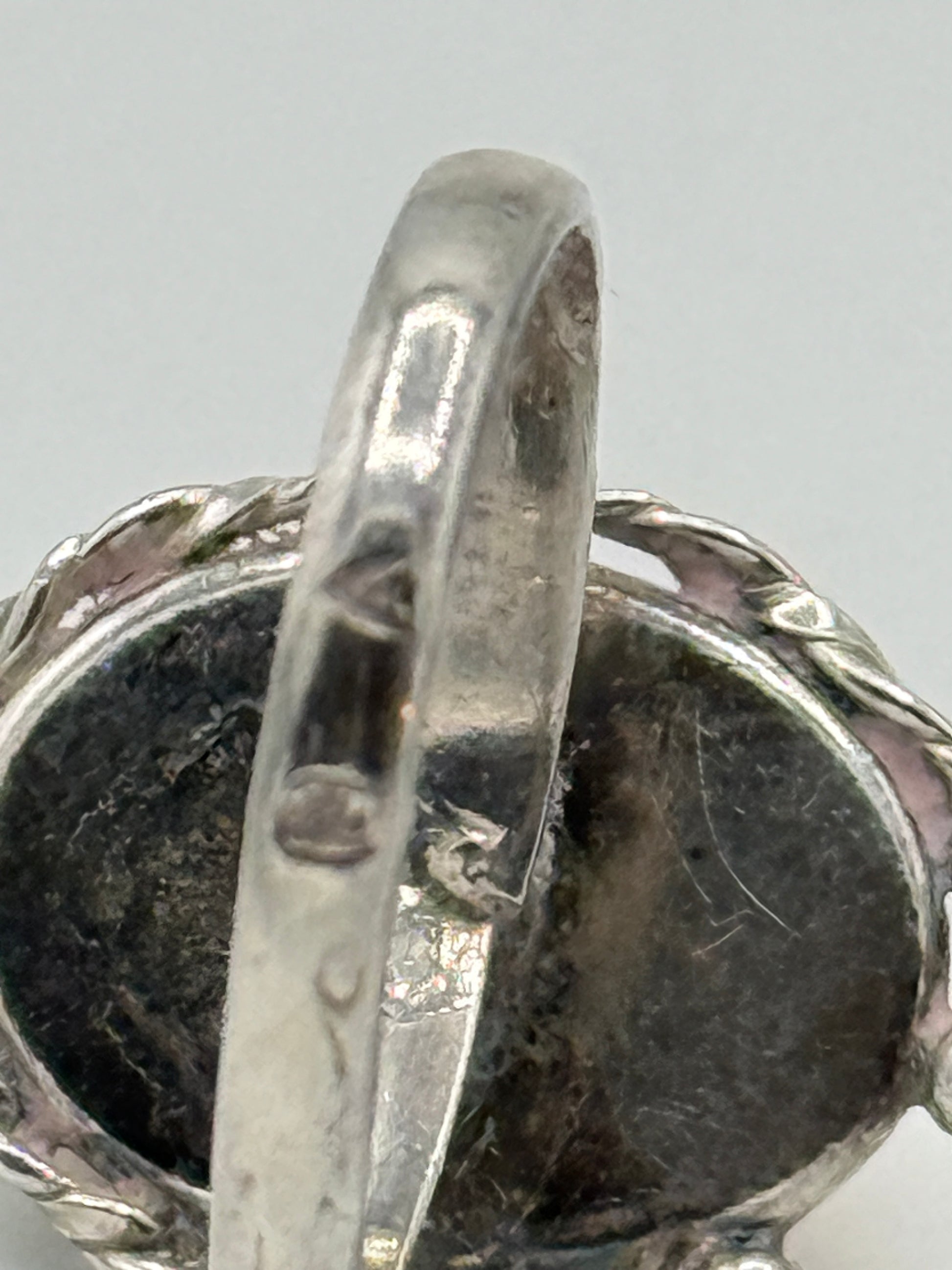 Vintage skønvirkestil Rav & Sterlingsølv ring. Polen. Fra 1980érne