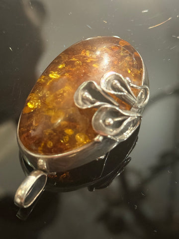 Stort vintage vedhæng og broche i sterling sølv og rav.