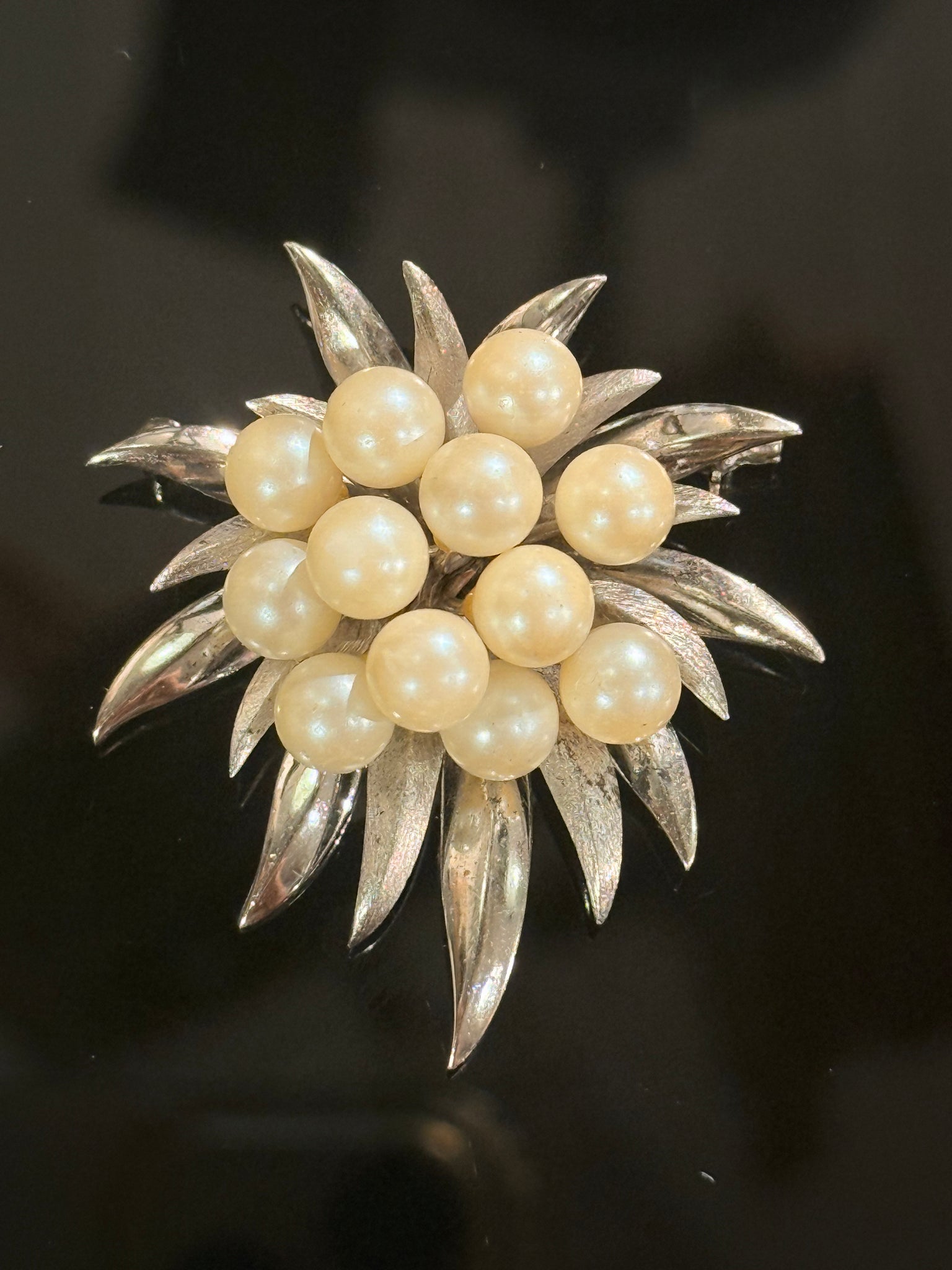 Vintage Sterling silver &amp; pearl brooch.