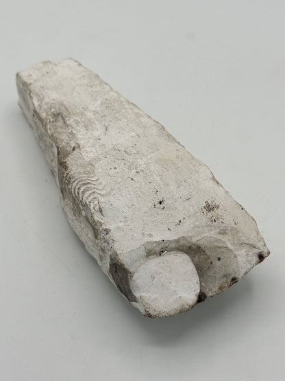 Dansk Stenalder. Tyknakket Lindøøkse i flint. 2800-1800 F.Kr