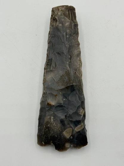 Dansk Stenalder. Tyknakket tyndbladet økse i flint. Dolktid 2400-1800 F.Kr