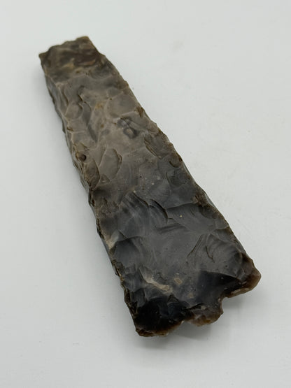 Dansk Stenalder. Tyknakket tyndbladet økse i flint. Dolktid 2400-1800 F.Kr