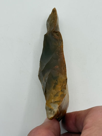 Dansk Stenalder. Symmetrisk kanthugget skiveøkse i flint. Sen Ertebølletid: 4500-3900 F.Kr