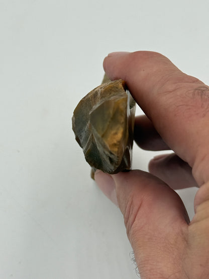 Dansk Stenalder. Symmetrisk kanthugget skiveøkse i flint. Sen Ertebølletid: 4500-3900 F.Kr