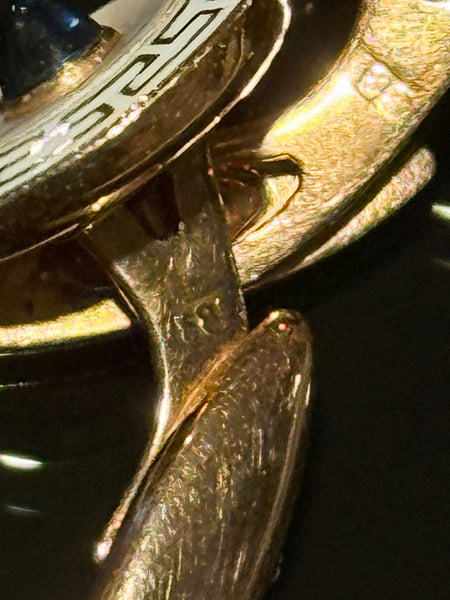 Art Deco 14K. Guld manchetknapper, med blå safirer. Start 1900tallet.