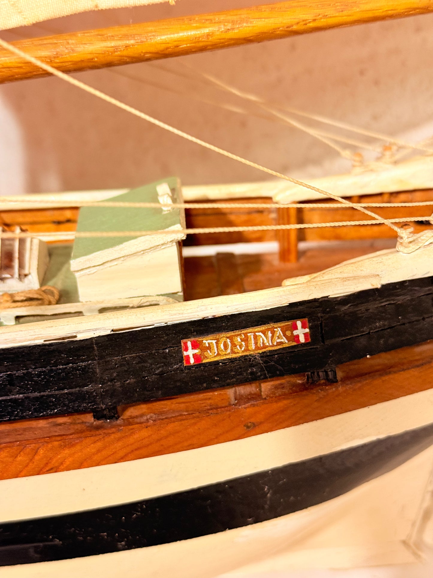 Antik håndbygget Modelskib af Marstal jagt, "Josina”.