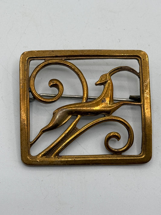 Art deco broche i bronze. Fra start/midt 20.Årh