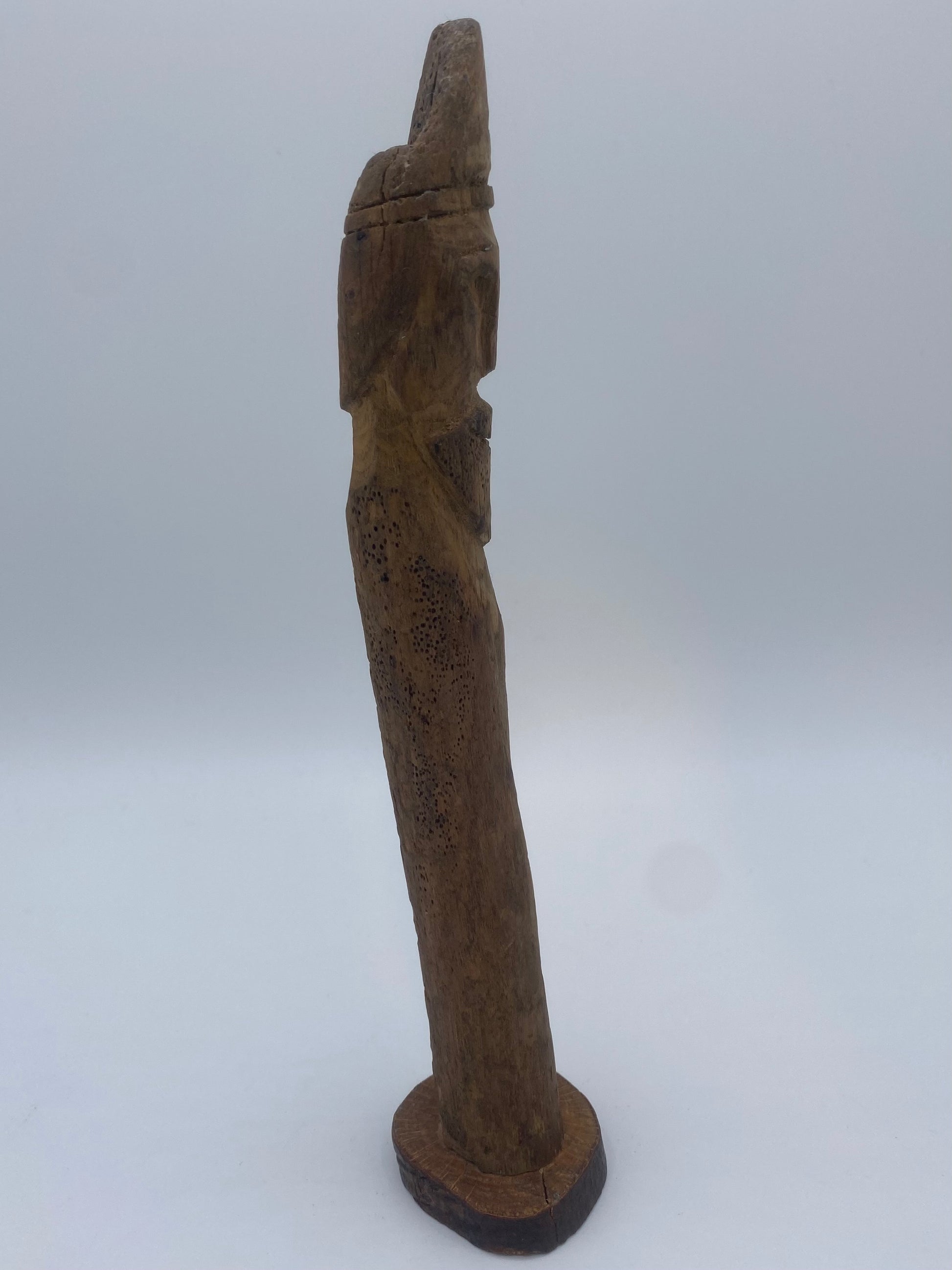 Håndskåren skandinavisk Viking pinde-figur. Slut 20. Århundrede