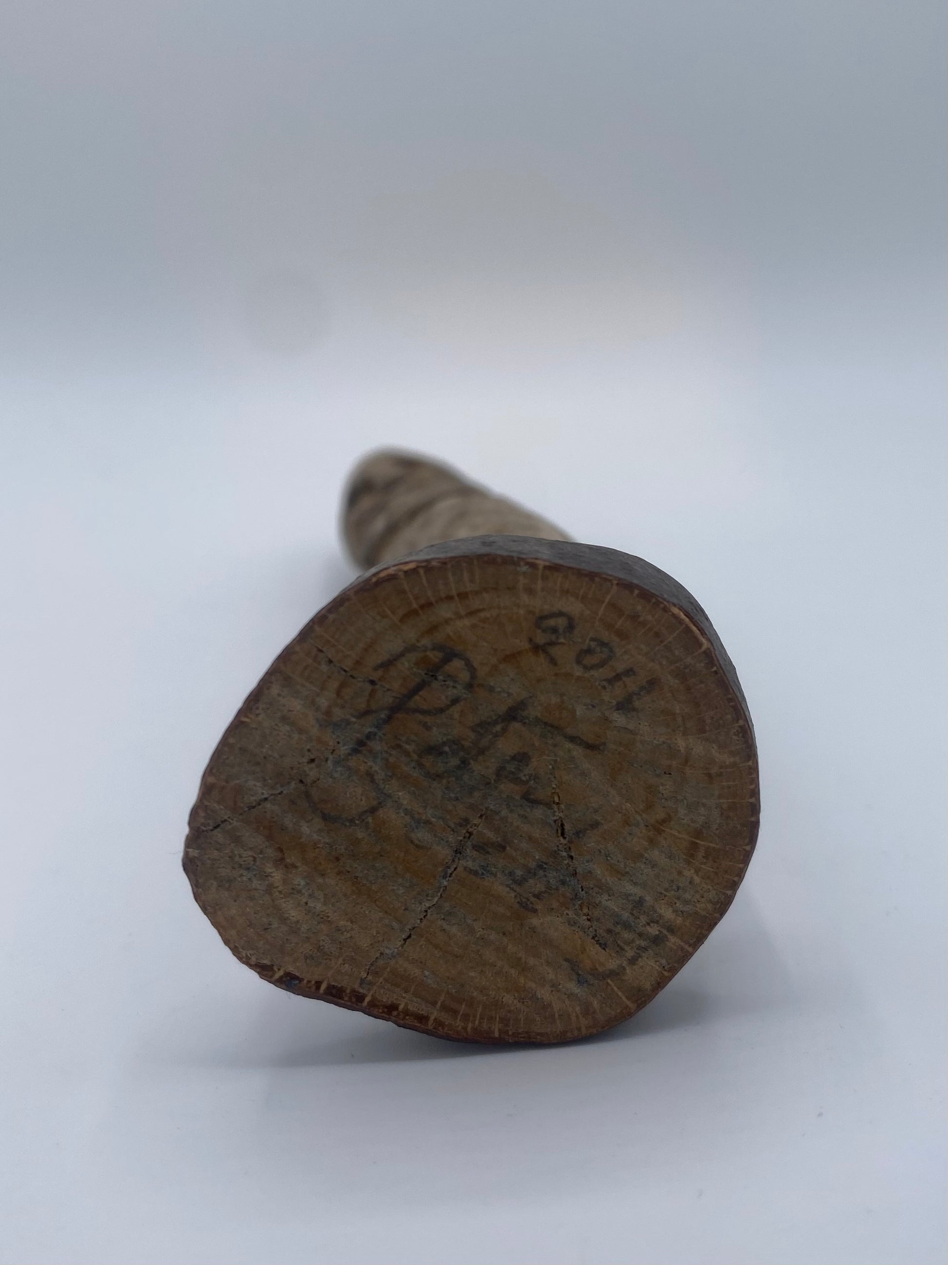 Håndskåren skandinavisk Viking pinde-figur. Slut 20. Århundrede