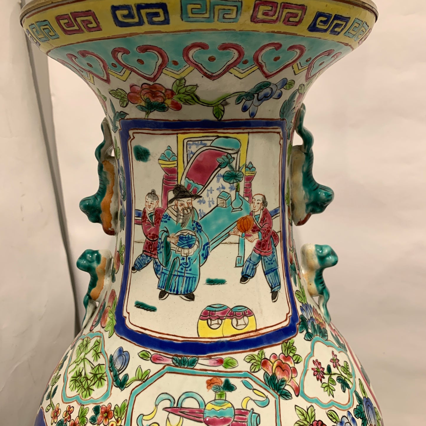 Ældre store kinesiske Guangzhou porcelæns gulvlamper, stemplet.