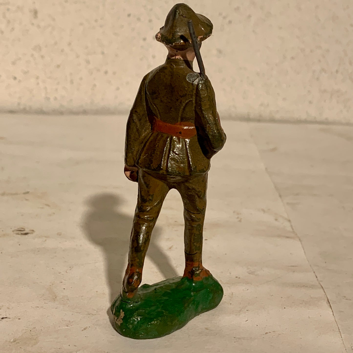 Trico, Large soldier, marching. 10cm series, from Japan.