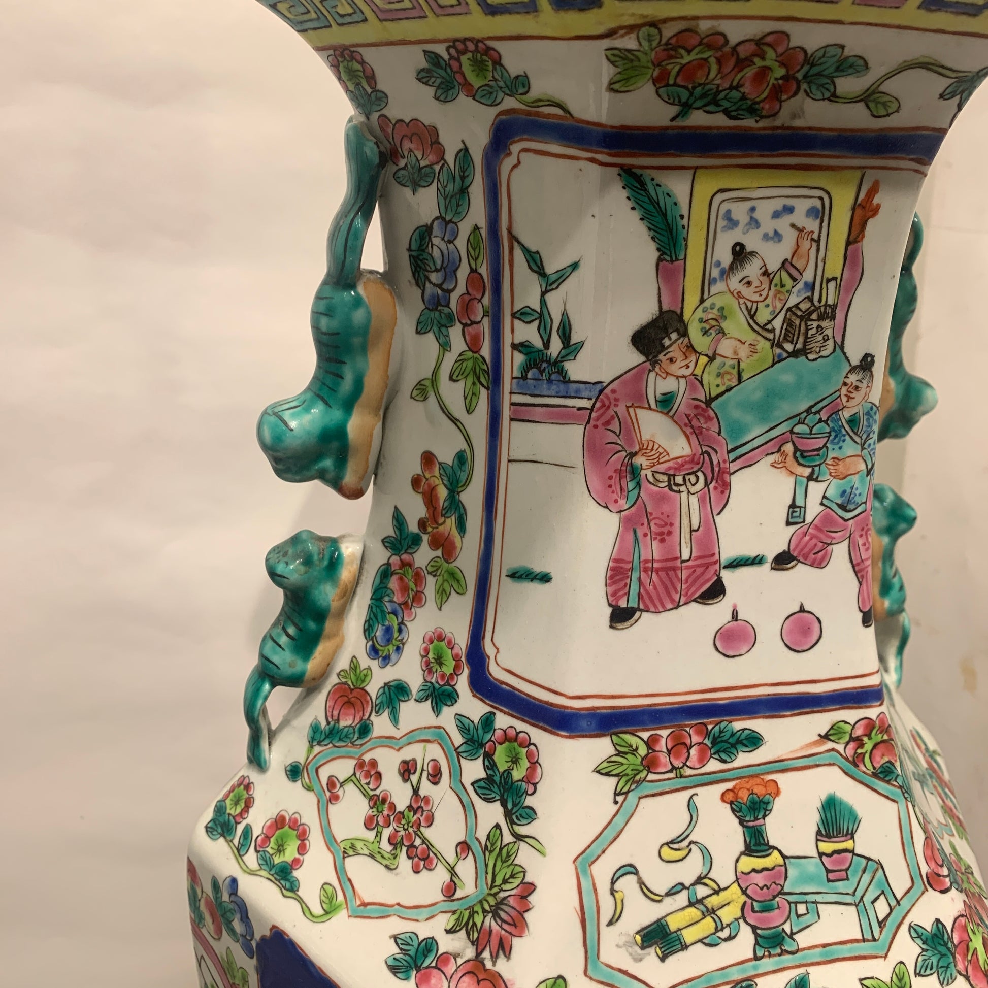 Guangzhou porcelæns gulvlamper fra Kina. Store og ældre kinesiske vintage lamper