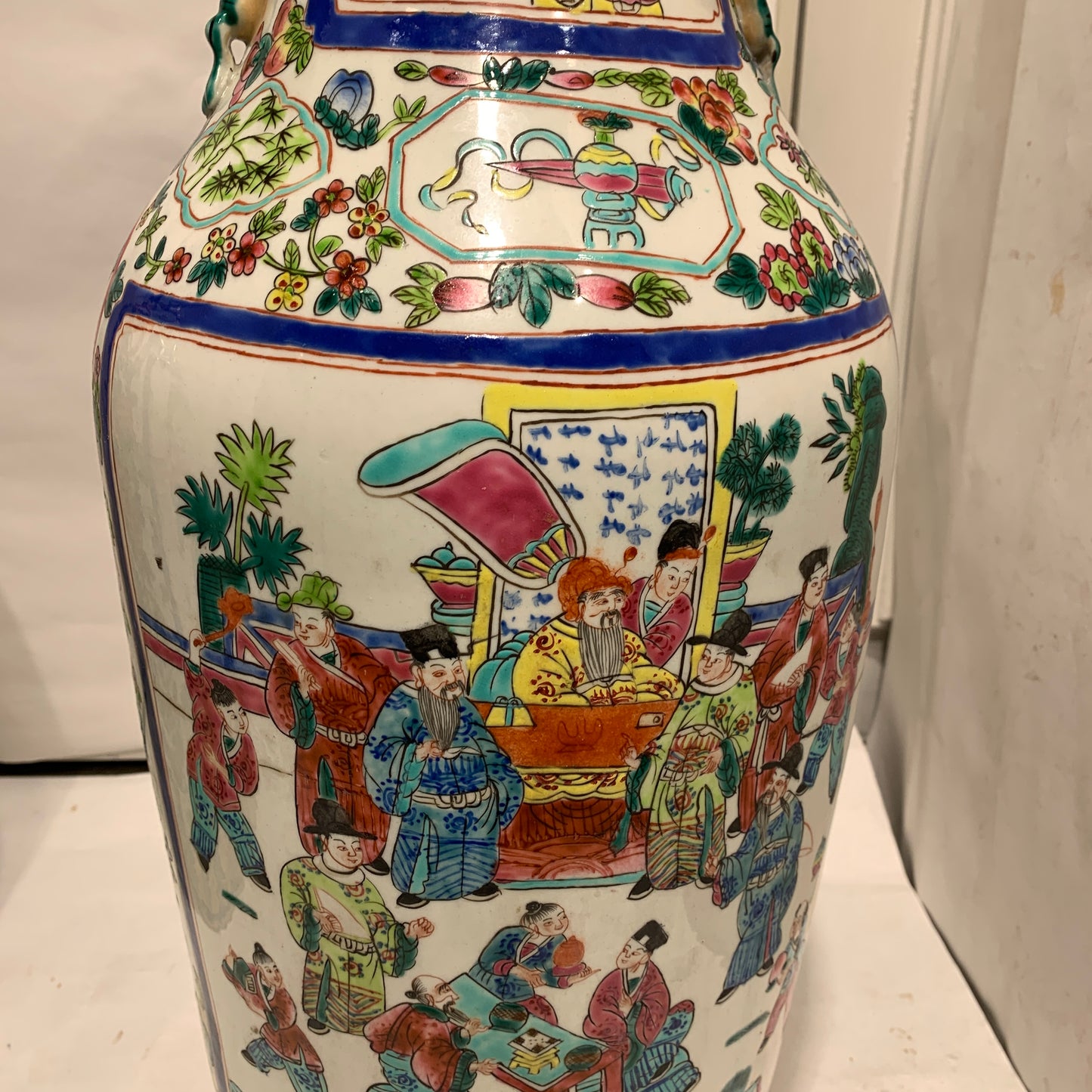 Ældre store kinesiske Guangzhou porcelæns gulvlamper, stemplet.
