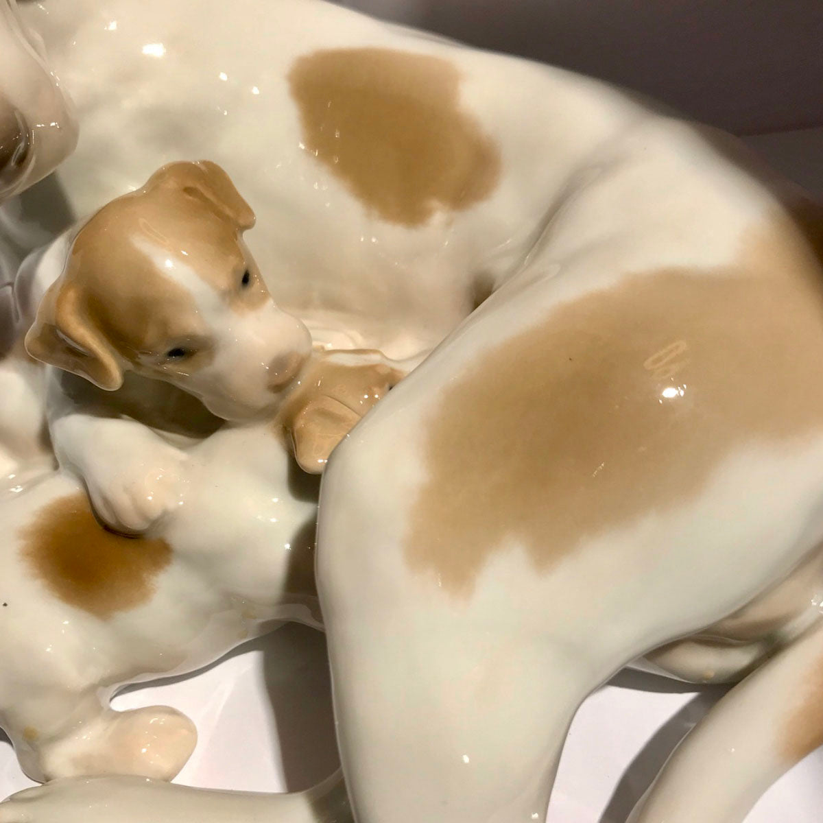 Bing & Grøndahl Pointer m. Hvalpe