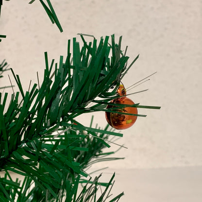 Gammelt julepynt, vintage plastik juletræ, midt/slut 1900 tallet.