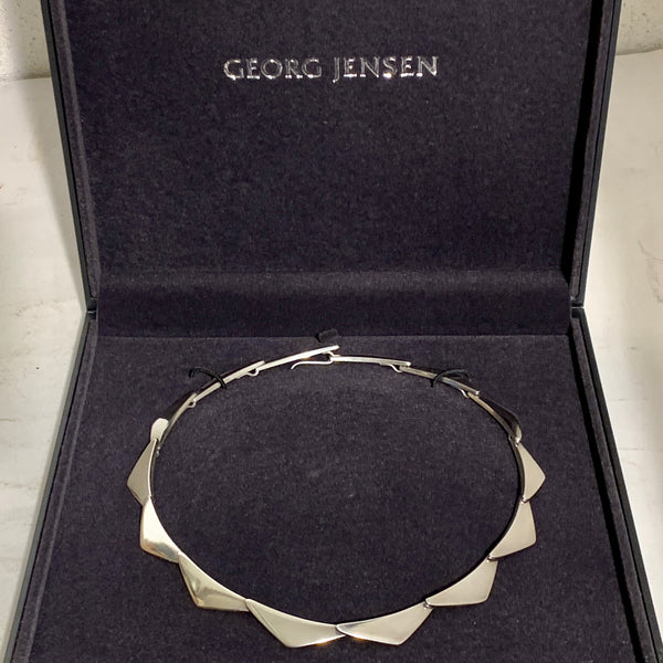 Georg Jensen, sterling sølv Peak halskæde, formgivet af Bent Gabrielsen.