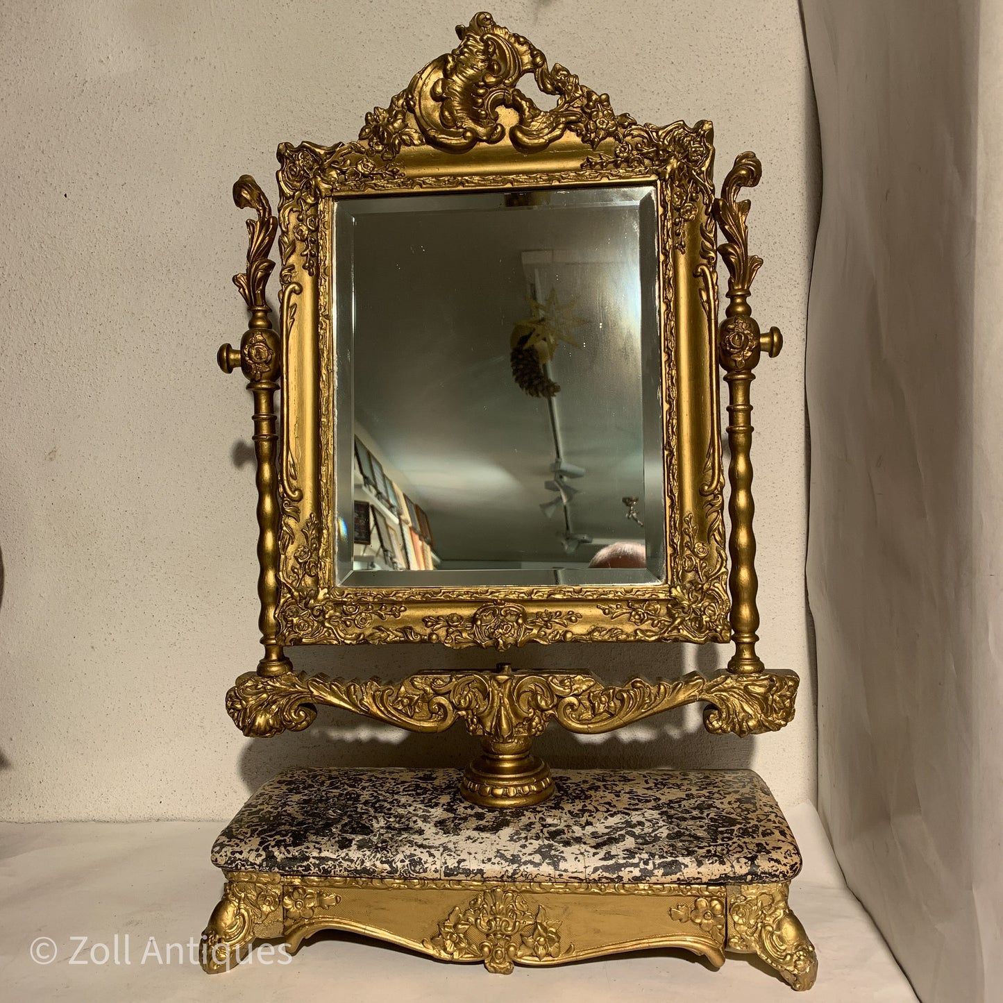 Antik forgyldt facetslebet bordspejl