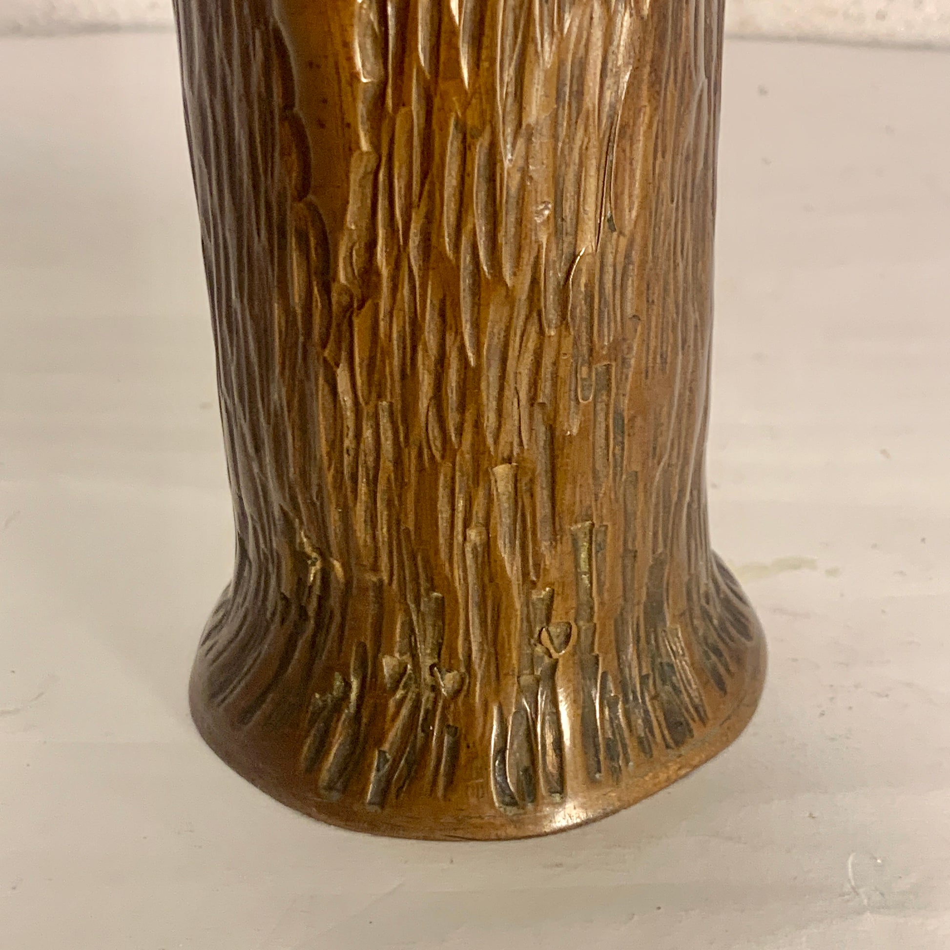 Antik bronze blomstervase, iform af træstamme, fra start 1900 tallet