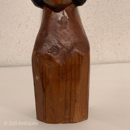 Zakæus Andreassen, older wooden bust of woman from Greenland