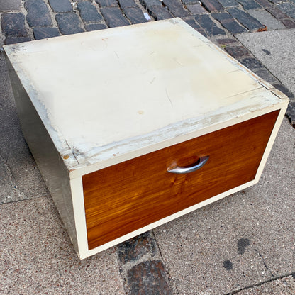 Vintage rullebord med stor teak skuffe