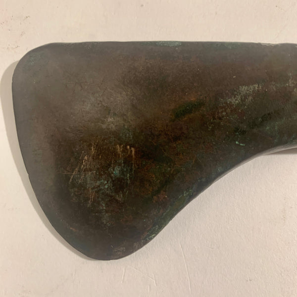 Oldsag. Luristan bronze økse, år 1200-800 F. Kr.