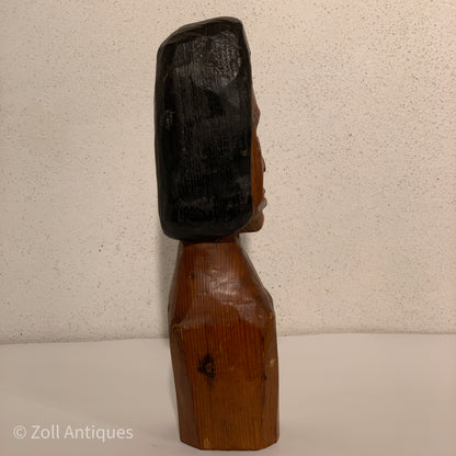 Zakæus Andreassen, older wooden bust of woman from Greenland