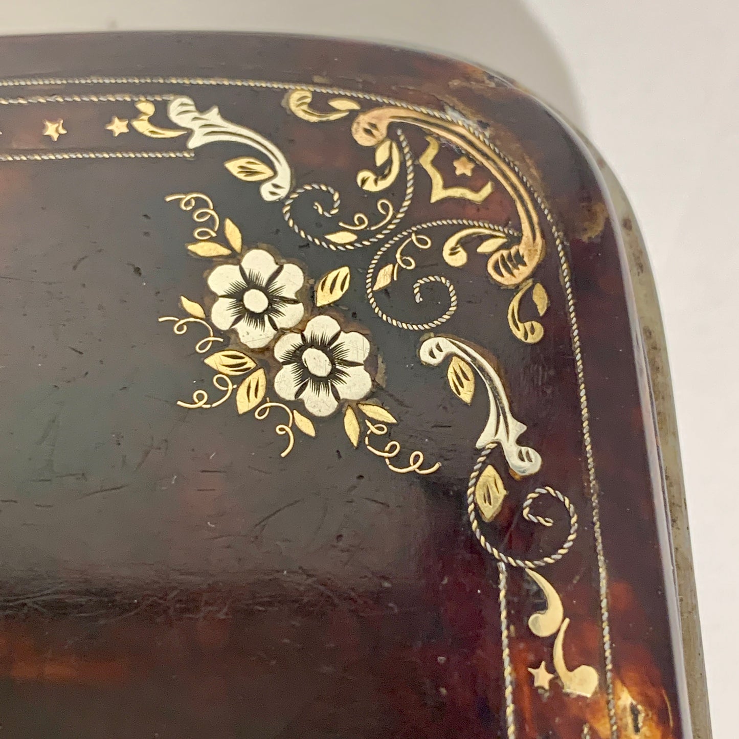 French Napoleon III Piqué gold &amp; silver inlaid tortoiseshell cigar case