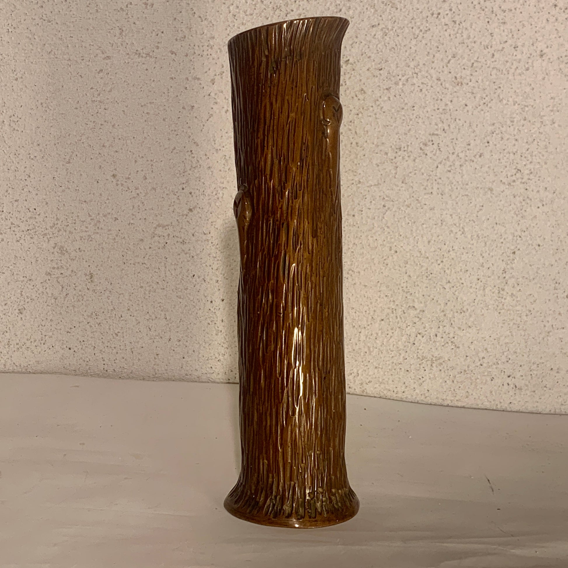 Antik bronze blomstervase, iform af træstamme, fra start 1900 tallet
