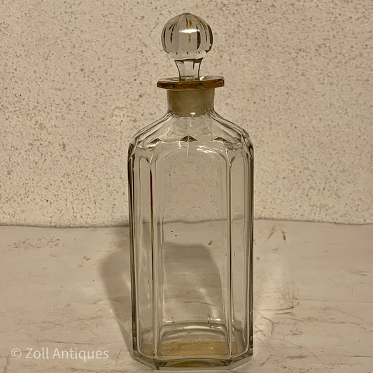Antique Georgian glass carafe, England circa 1800.