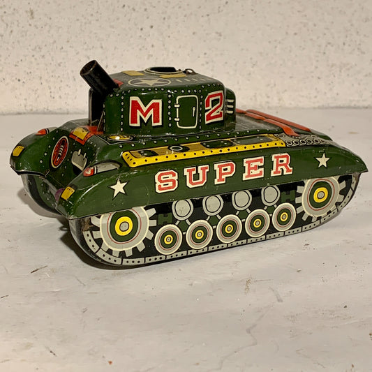 Vintage Japanese tin toy tank, from the 1950s/60s/70s