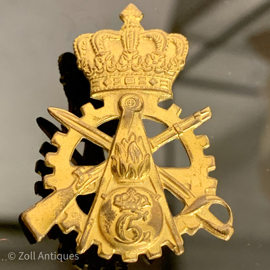 Hærens materiel & færdselsskole mærke.