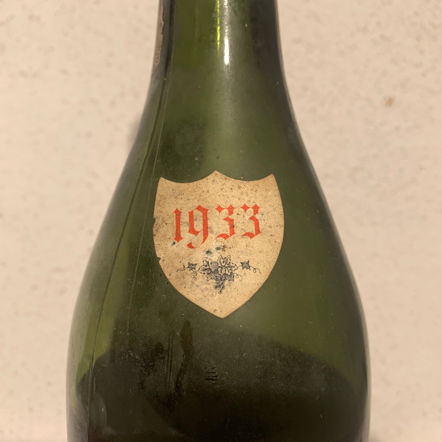 Gevrey-Chambertin 1933 vintage Burgundy red wine