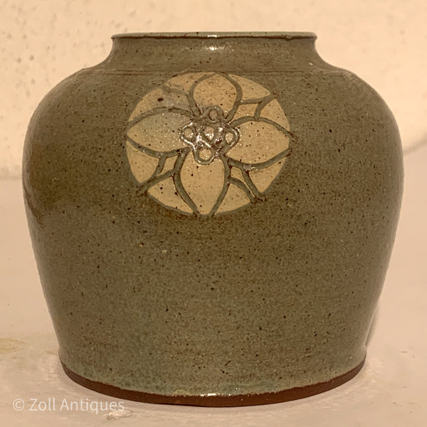 Gudrun Meedom (f.1911-2011) keramik krukke fra 1977