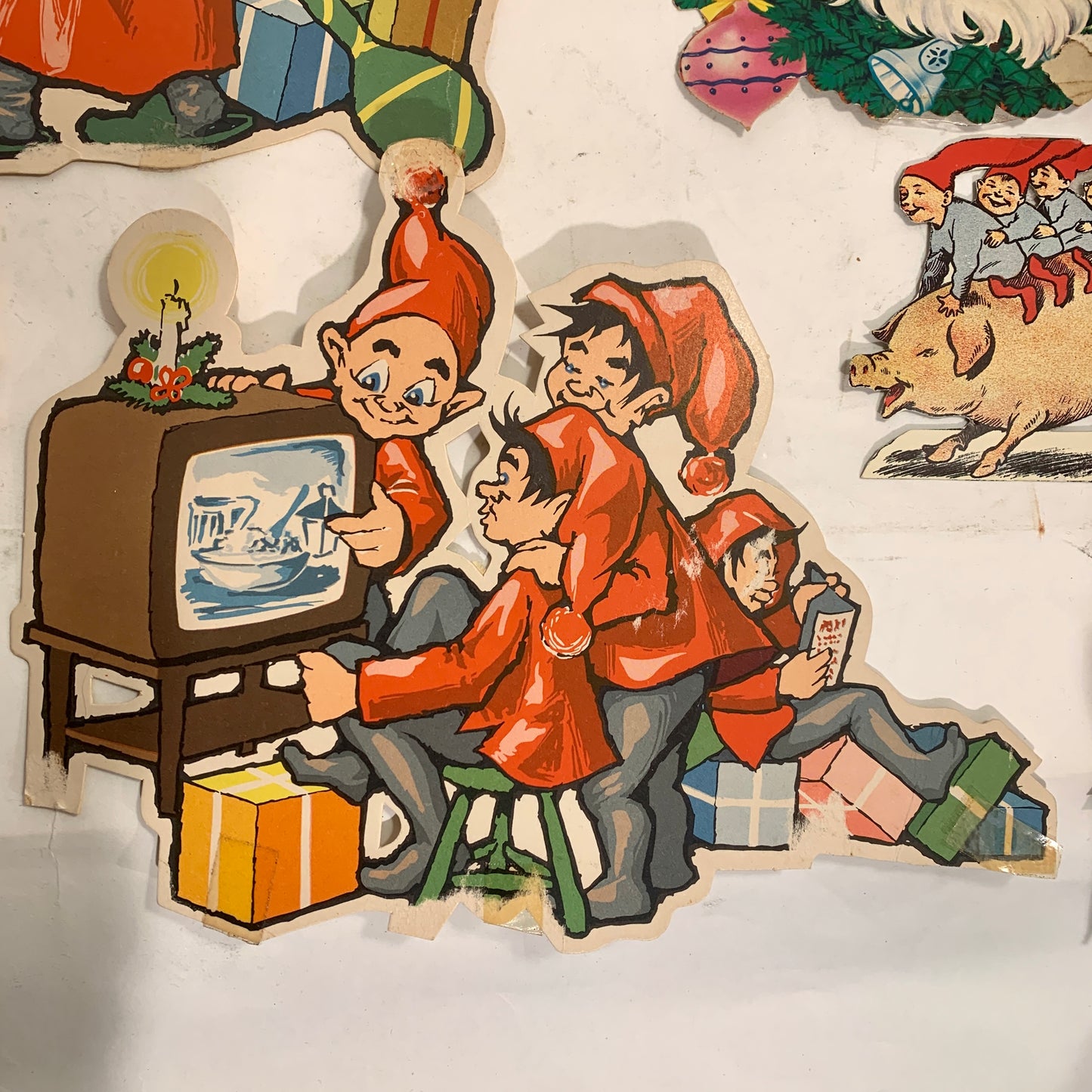 Gammelt julepynt, pap jule nisse dekorationer, fra 1950-70érne