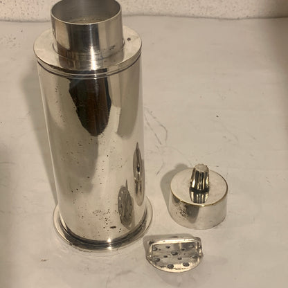 Erik Juul Busch (1945-65) Sølvbelagt cocktailshaker