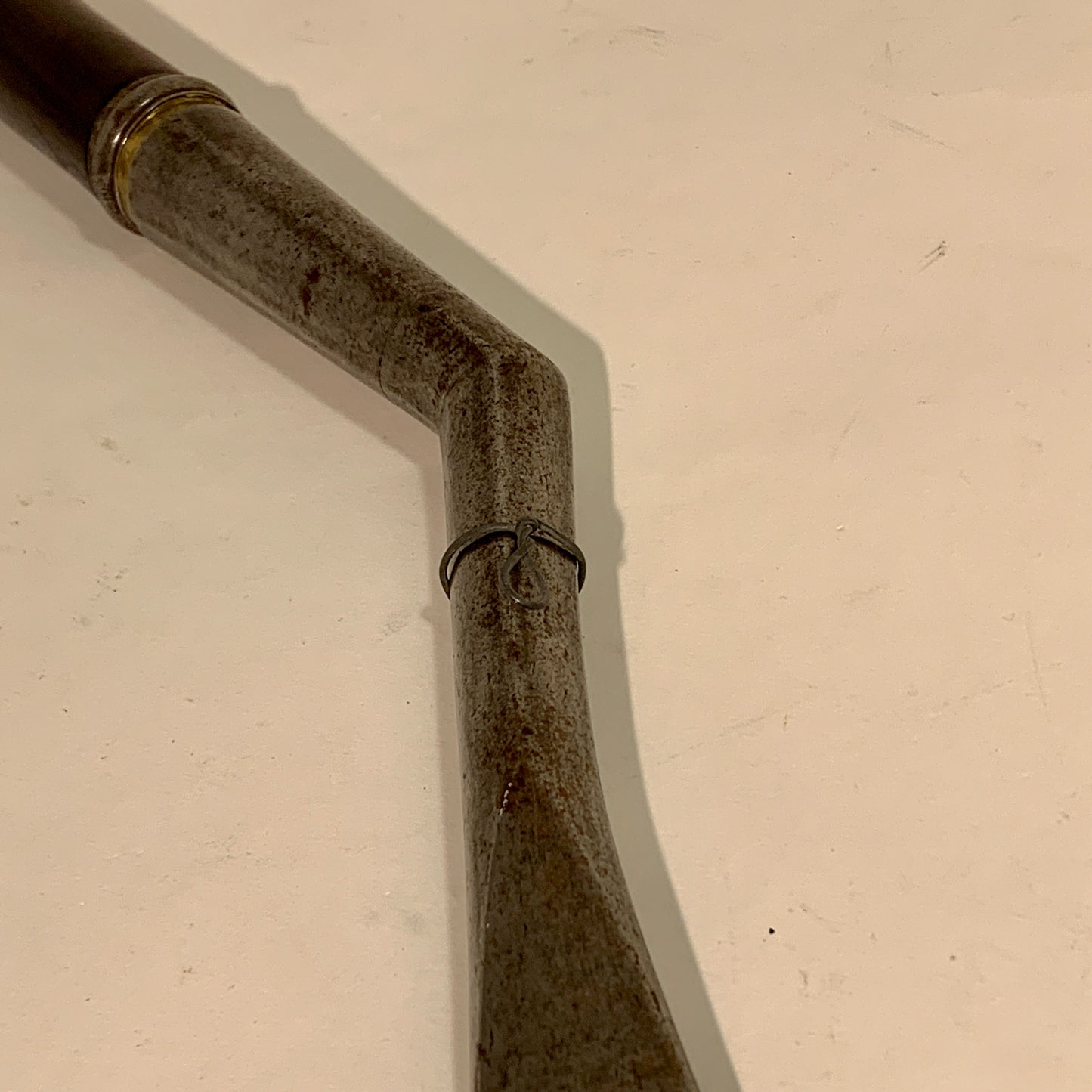 Antik Kalimantansk parang laktok sværd, Indonesien. Fra 1800 tallet
