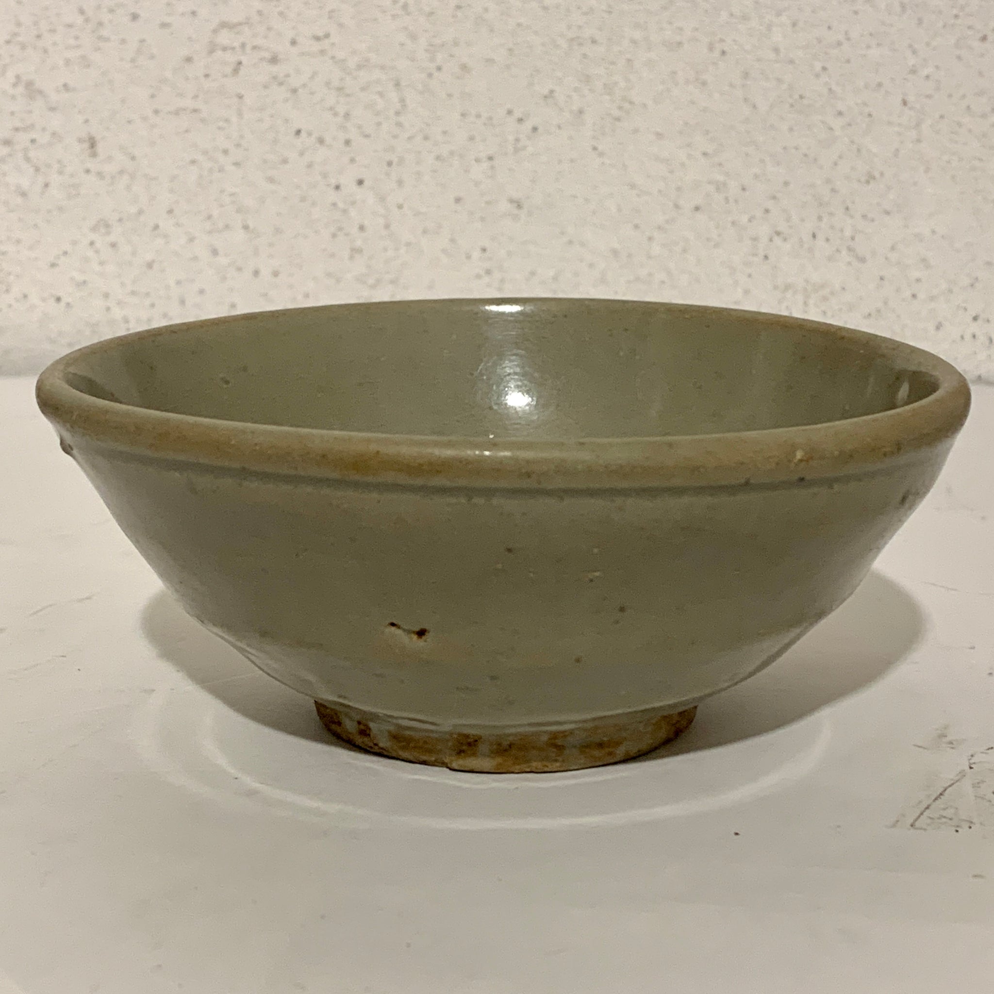 Kinesisk Sung\Yuan Dynastiet celadon skål fra år 960-1368.