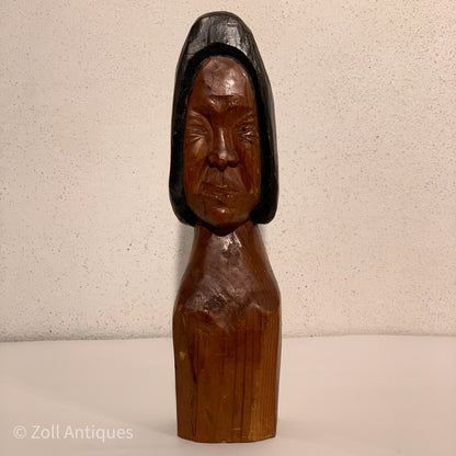 Zakæus Andreassen, older wooden bust of woman from Greenland
