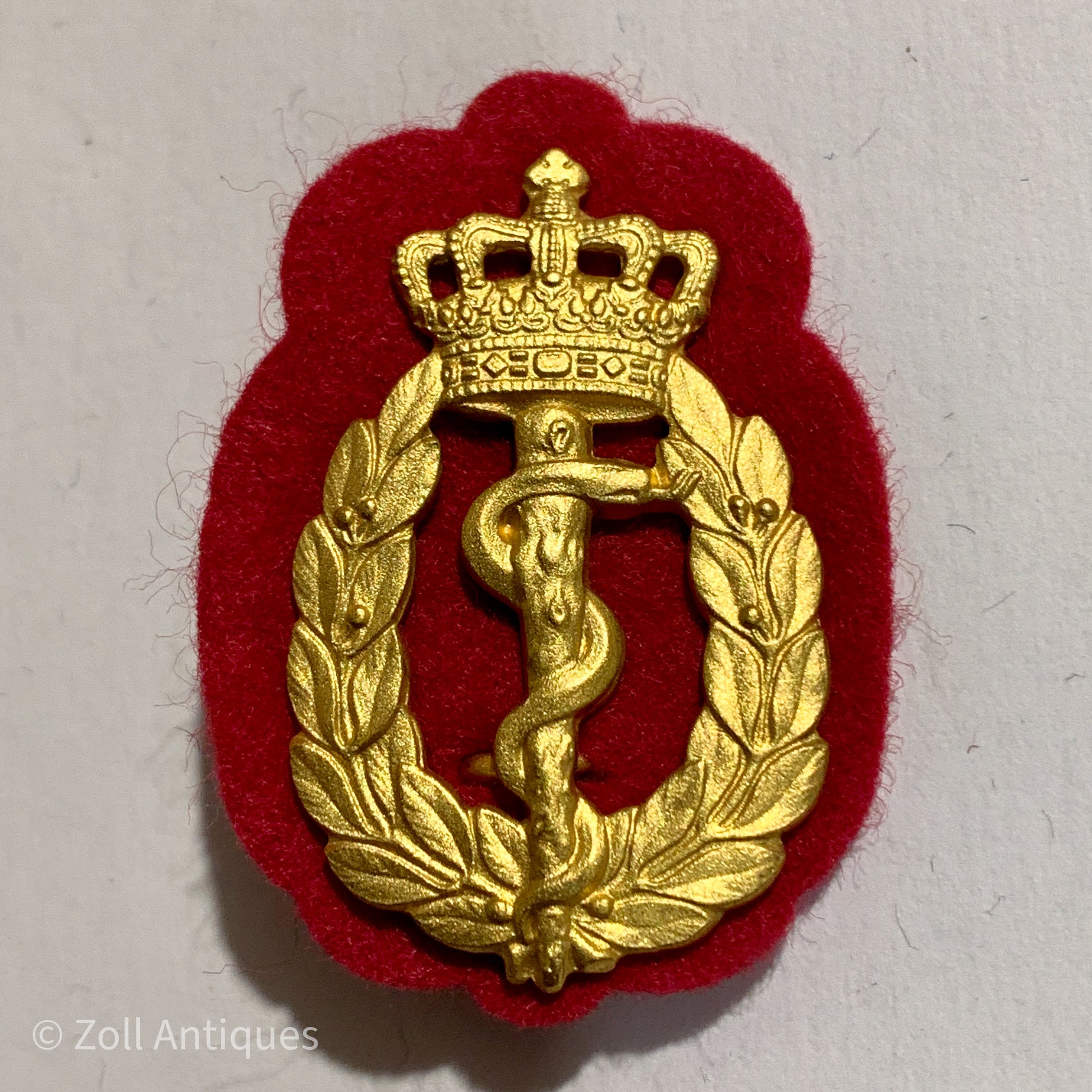 Forsvarets lægekorps mærke højrevendt